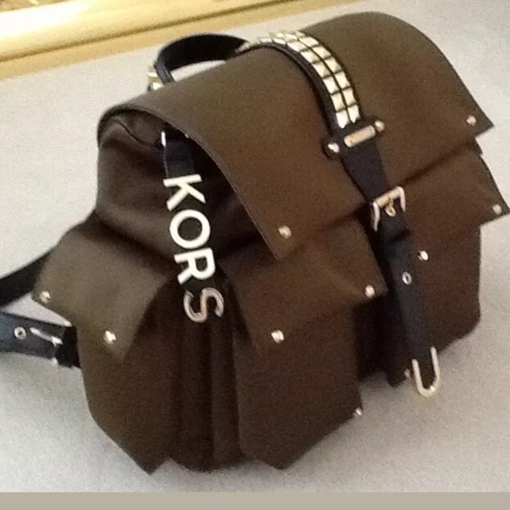 Perfect Michael Kors Olive/Army Green "Olivia"